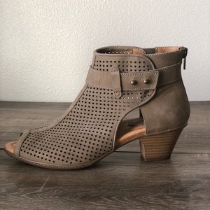 2” Taupe Ankle Boot Sandals w/ Peep Toe